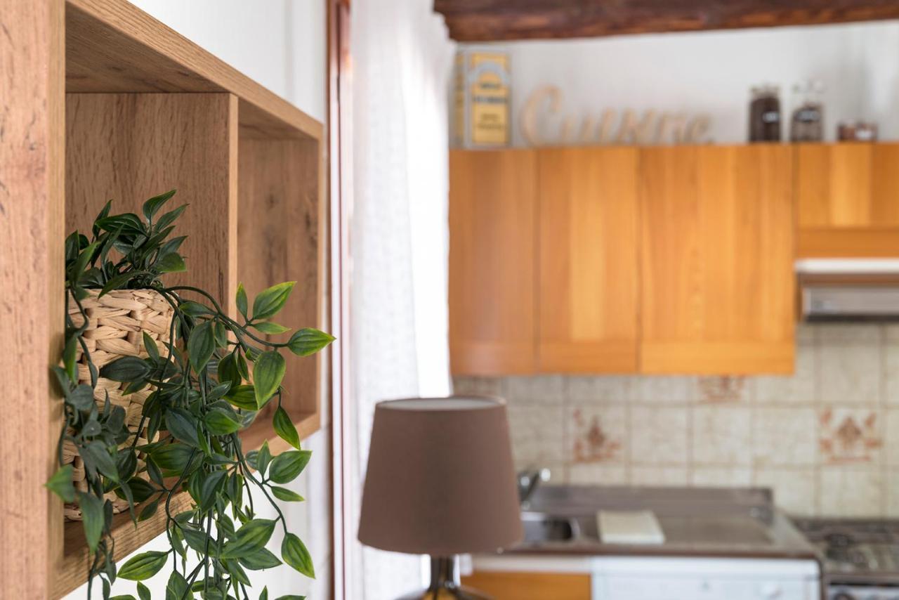 Colombina Like At Home 3 Bedrooms Fully Equipped Air Conditioned Venice Ngoại thất bức ảnh