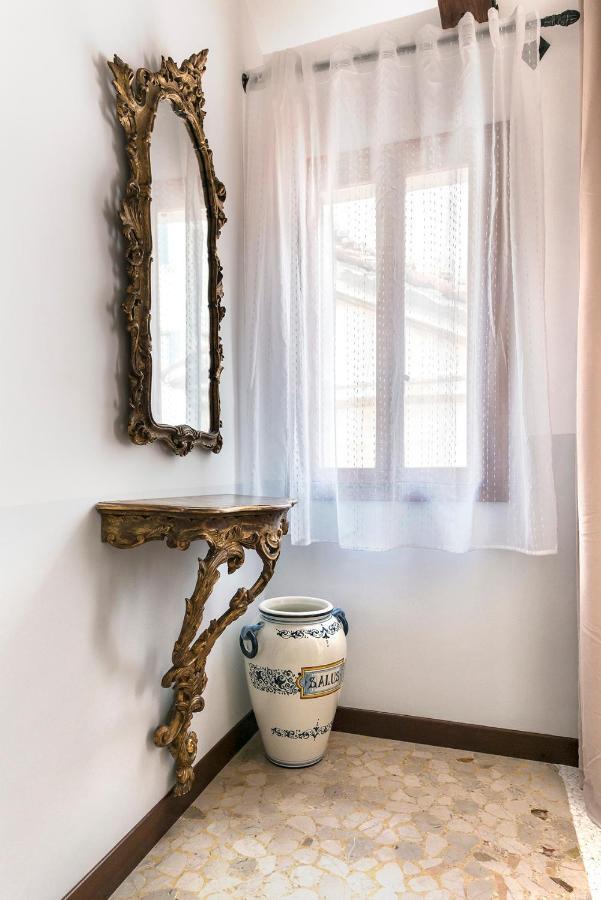 Colombina Like At Home 3 Bedrooms Fully Equipped Air Conditioned Venice Ngoại thất bức ảnh